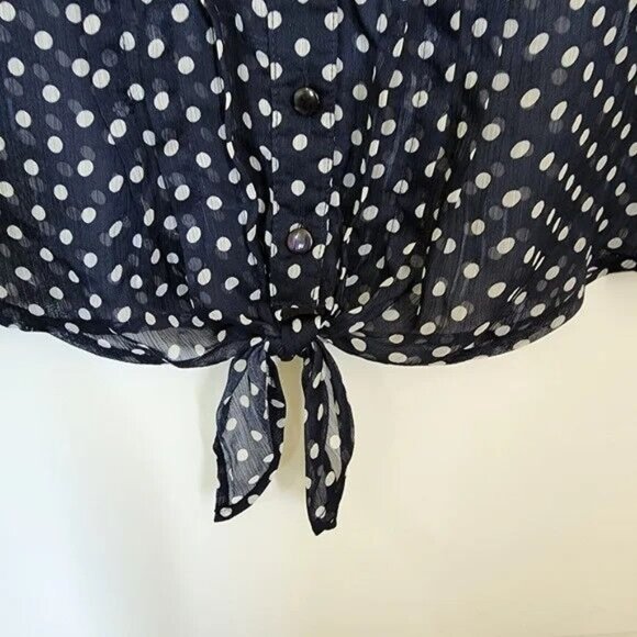 Eyeshadow Junior's Polka Dot Sheer V-Neck Half Sleeve Button-Down Blouse Medium - Picture 8 of 10